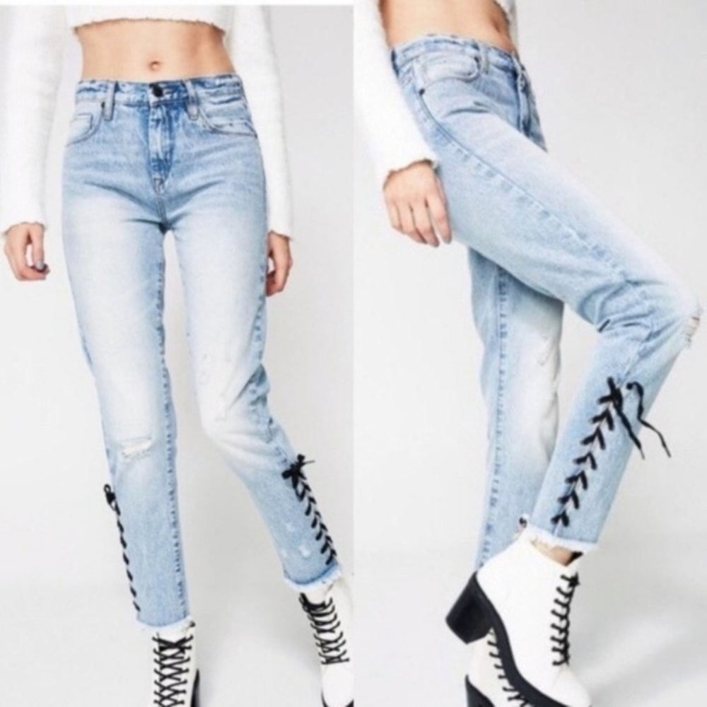 Blank NYC High Rise Tapered Side Tie Jeans‎ light wash sz 27 bohemian distressed
